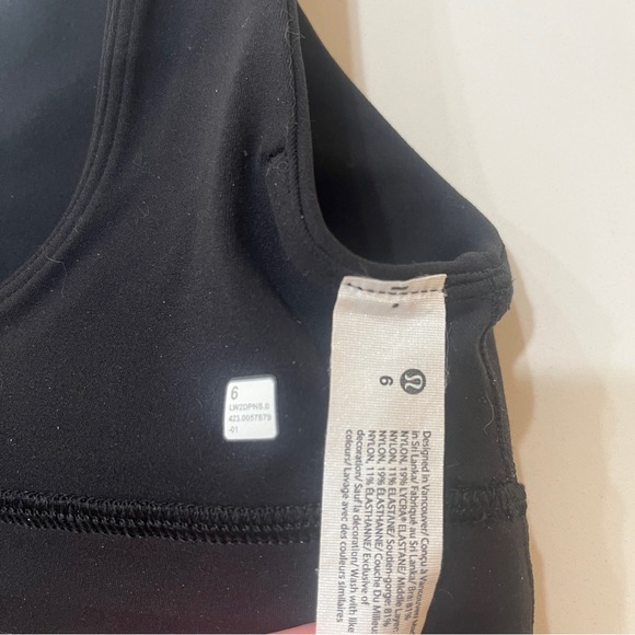 Like New Lululemon Align V-Neck Bra Light Support A/B Cup Size 6 - Picture 7 of 7